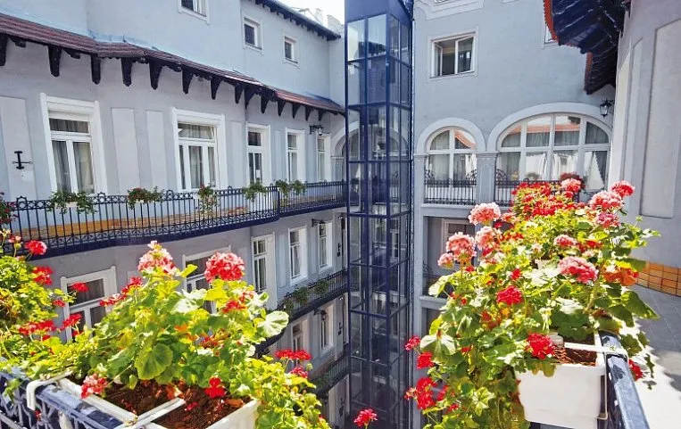 Baross City Hotel 3*