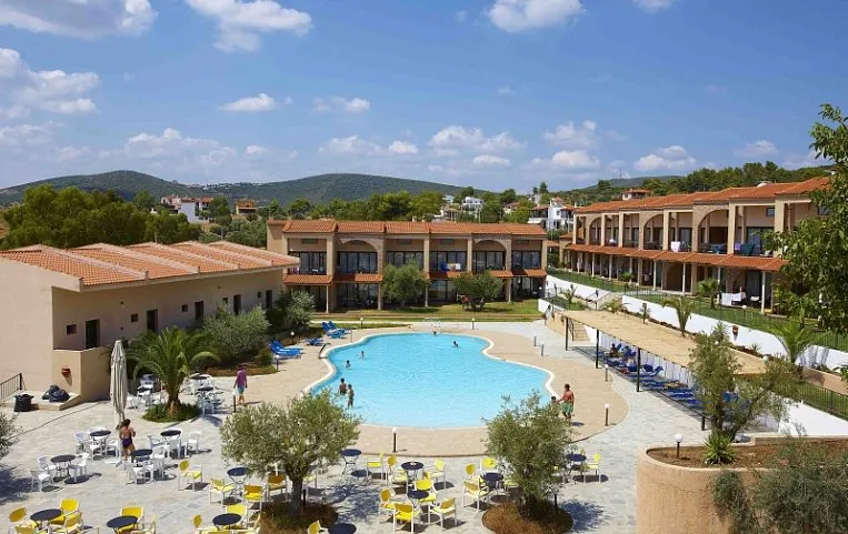 Village Mare 4*