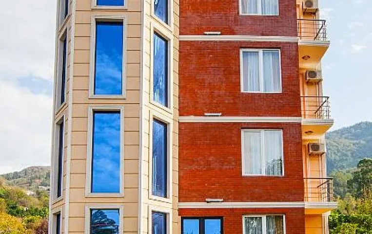 Orange Hotel 3*