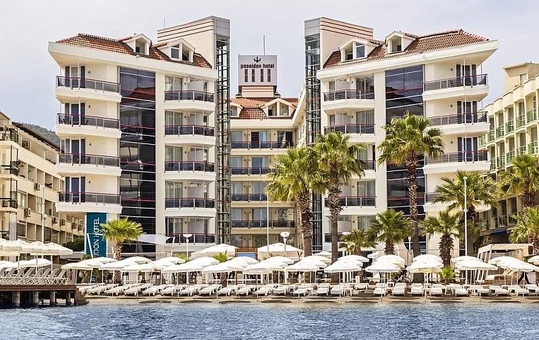 Poseidon Hotel 4*