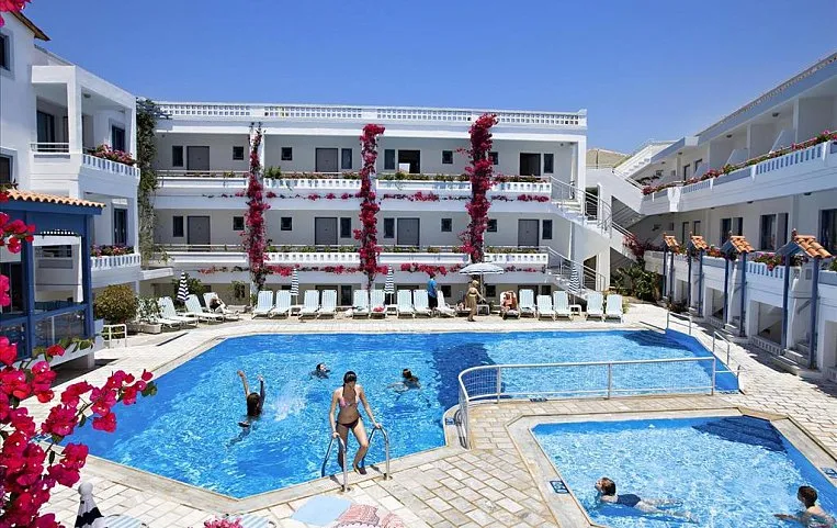 Ariadne Hotel Apartments 2*