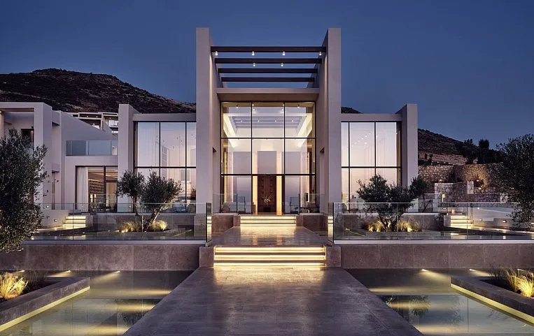The Royal Senses Curio Collection by Hilton 5*