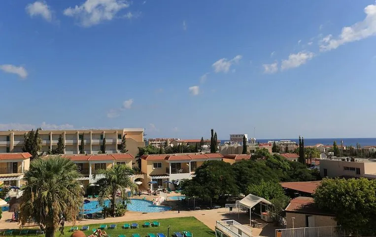 Jacaranda Hotel Apts 3*