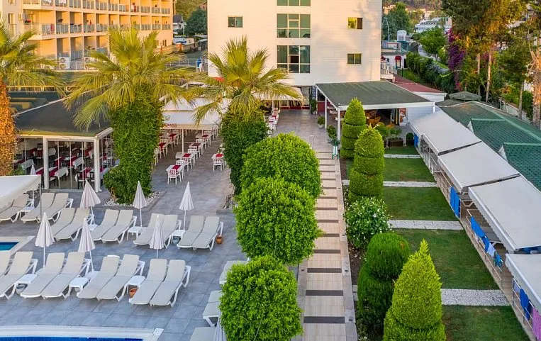 Armas Beach Hotel 4*