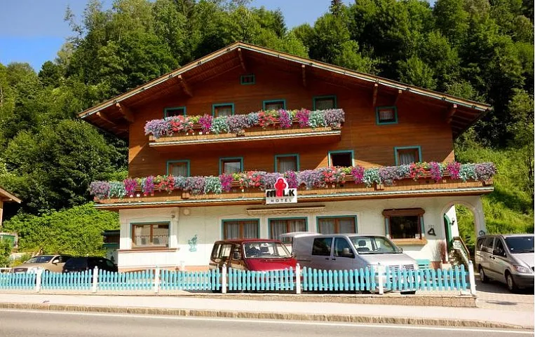 Mulk Garni Hotel (Заальбах) Guest House