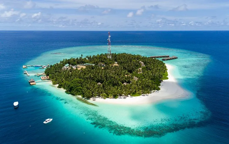 Fihalhohi Maldives 4*