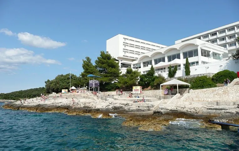 Brioni Hotel 2*