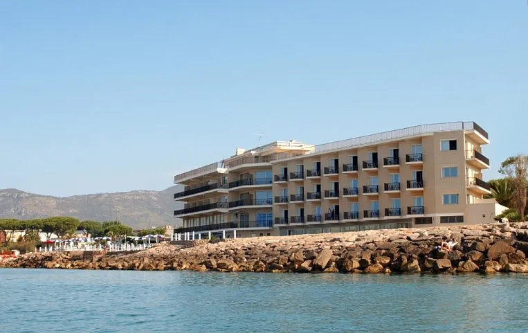 Grand Hotel l'Approdo 4*
