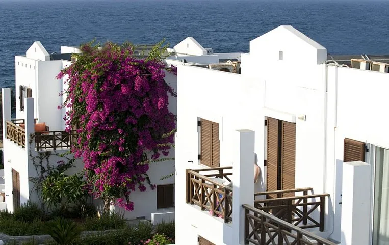 Maritimo Beach Hotel 4*