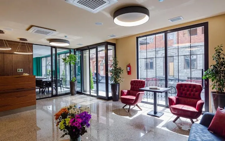 Bloom Hotel 4*