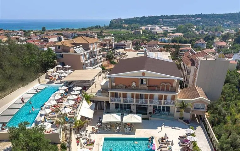 Altura Hotel 3*