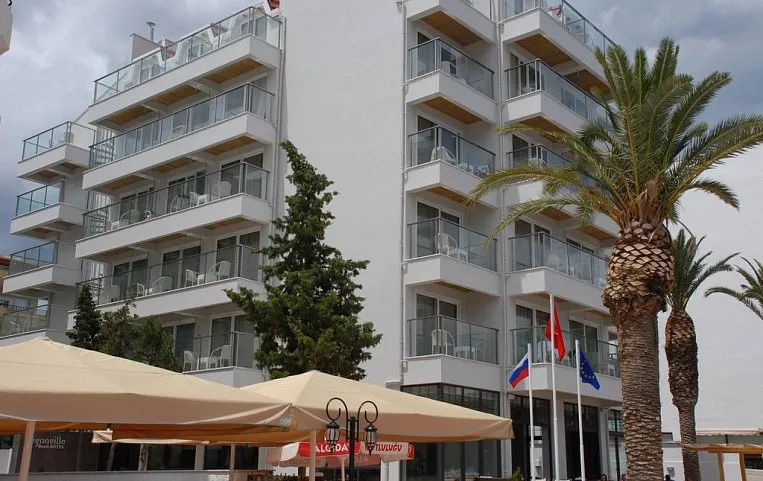 Begonville Beach Hotel 3*
