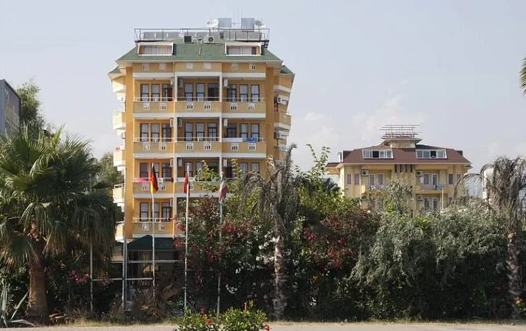 Arisa Garden Beach Hotel (ex. Happy Dream Beach Hotel) 3*