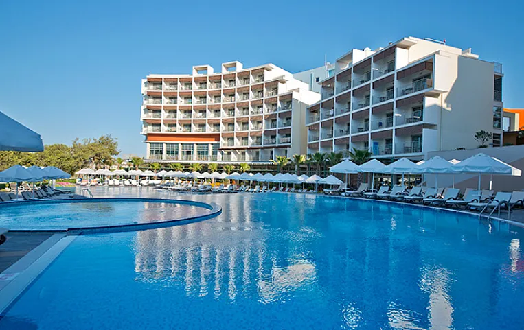 Akra Sorgun Tui Blue Senasatori  5*