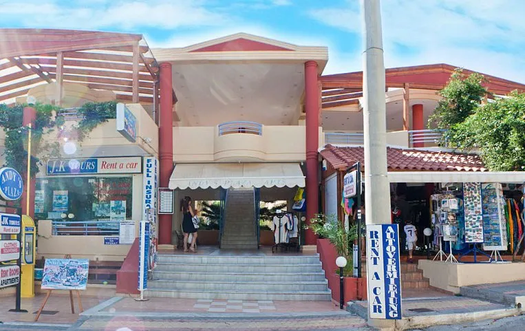 Andys Plaza 3*