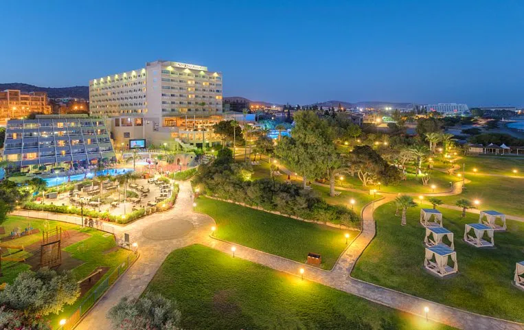 St. Raphael Resort 5*