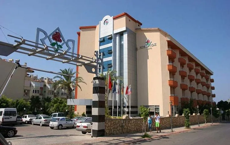 Raina Beach Hotel 4*