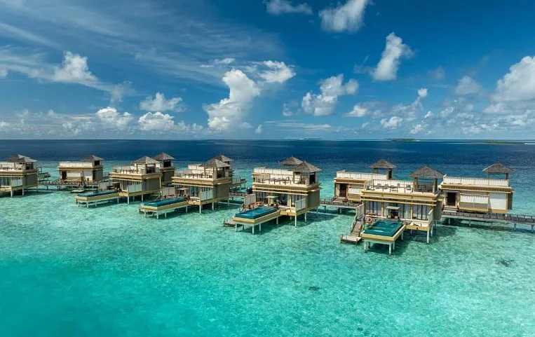 Angsana Velavaru 5*