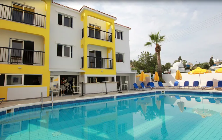 Cleopatra Ayia Napa 3*