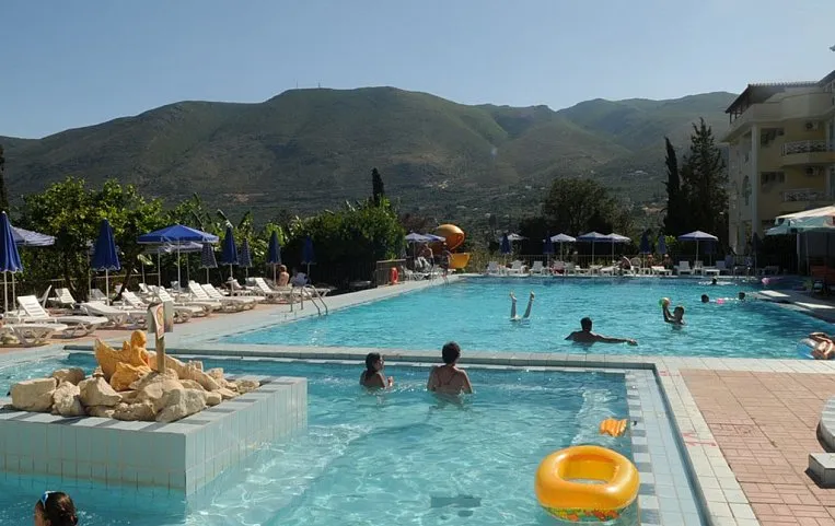 Koukounaria Aparthotel & Villa 4*