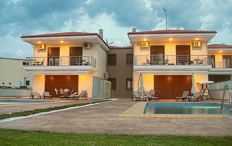 Villas Hanioti