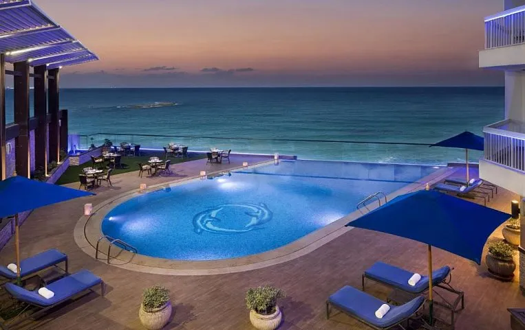 Hilton Alexandria Corniche 5*