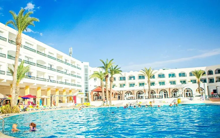 Bella Vista Family Resort 4*