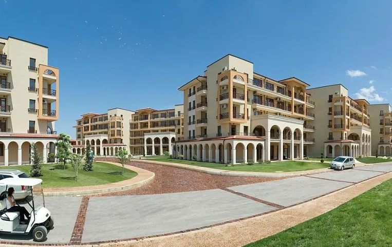 LightHouse Apartments and Villas 3*