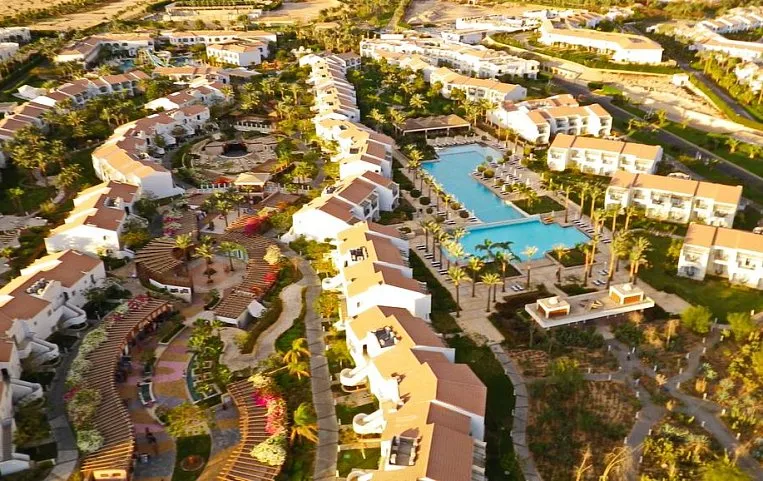 Reef Oasis Blue Bay Resort & Spa 4*
