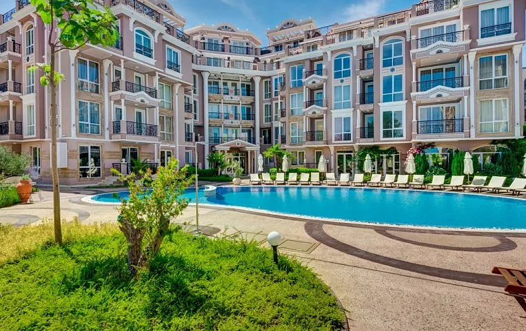 Izida Palace Aparthotel 2*