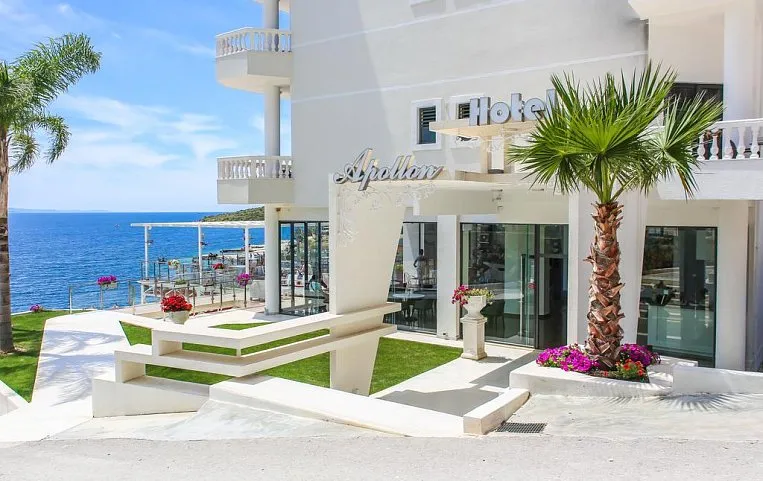 Apollon Hotel 4*