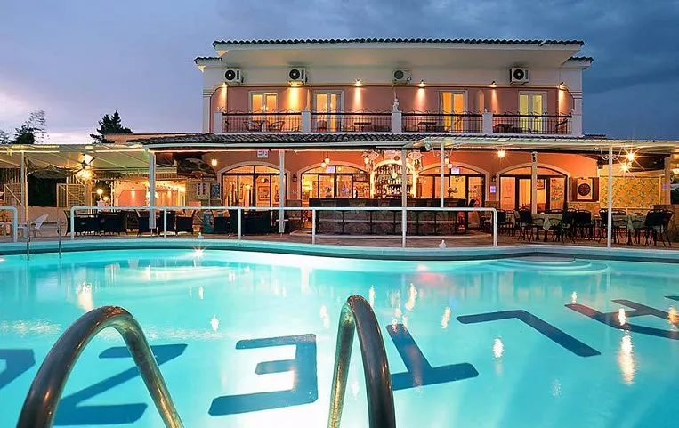 Maltezos Hotel 2*