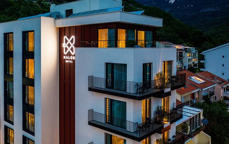 Kalos Hotel 4*