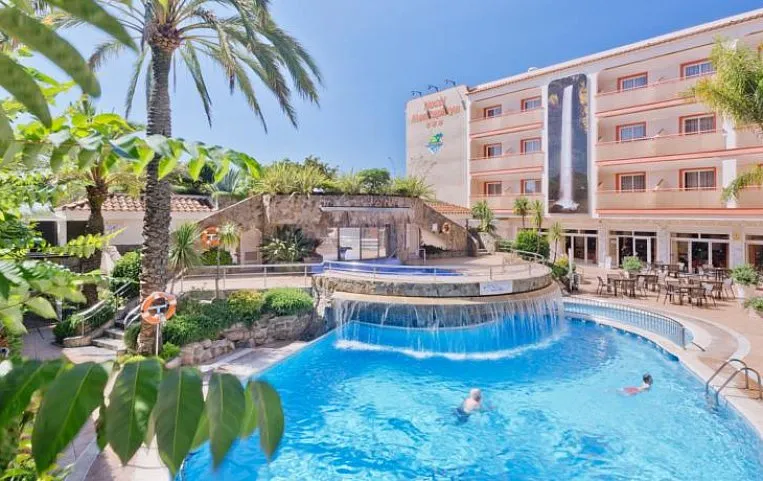 Sumus Monteplaya 4*