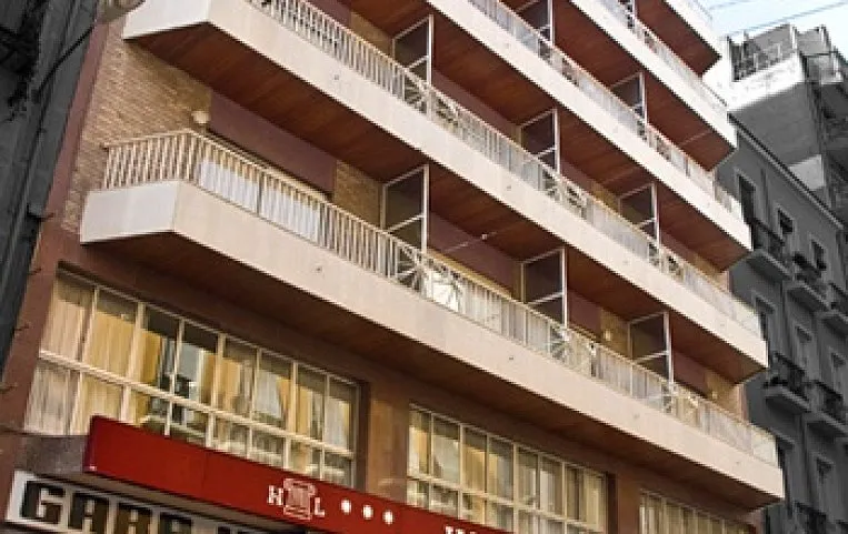 Leuka Hotel 3*