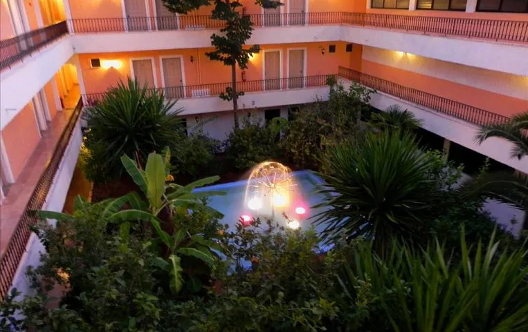 Alkionis Hotel 3*