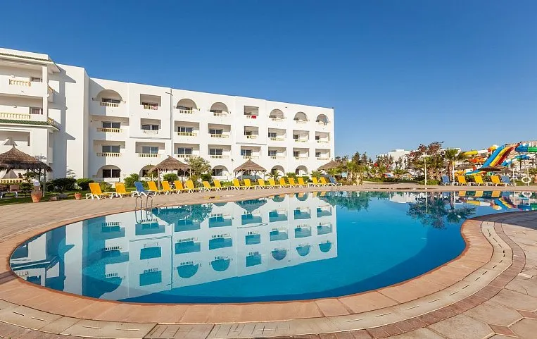 Zodiac Hotel & Aqua Park 4*