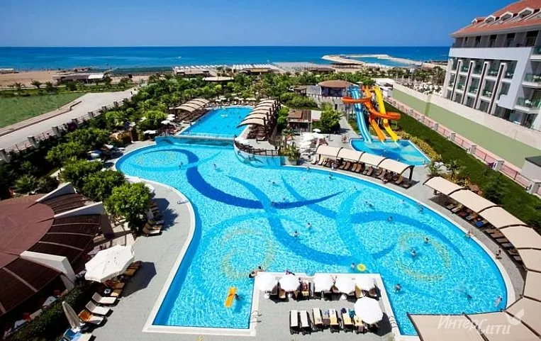 Aydinbey Famous Resort 5*