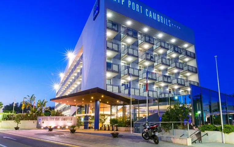 Tryp Port Cambrils 4*