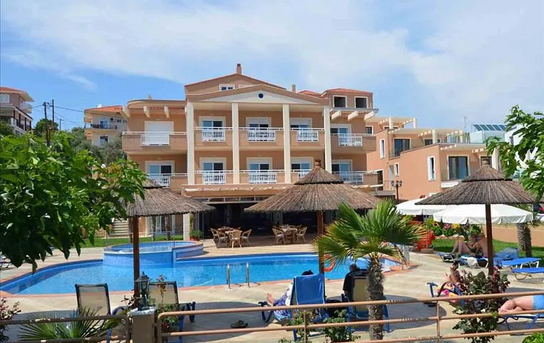 Blue View Hotel & Superior Suites 2*+