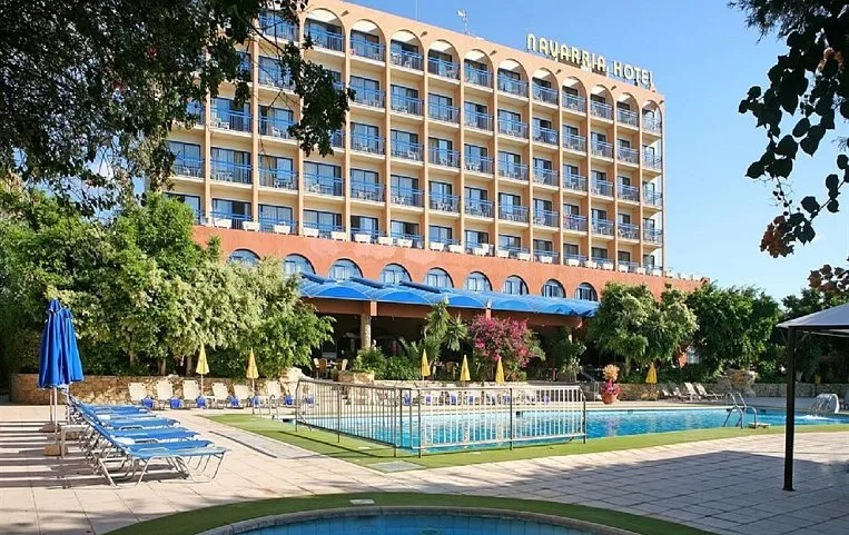 Navarria 3*