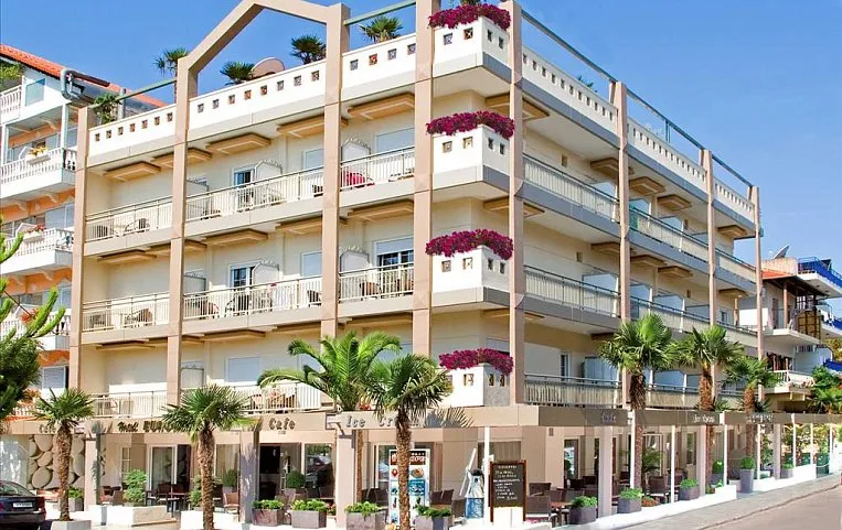 Bomo Europe Hotel 3*+