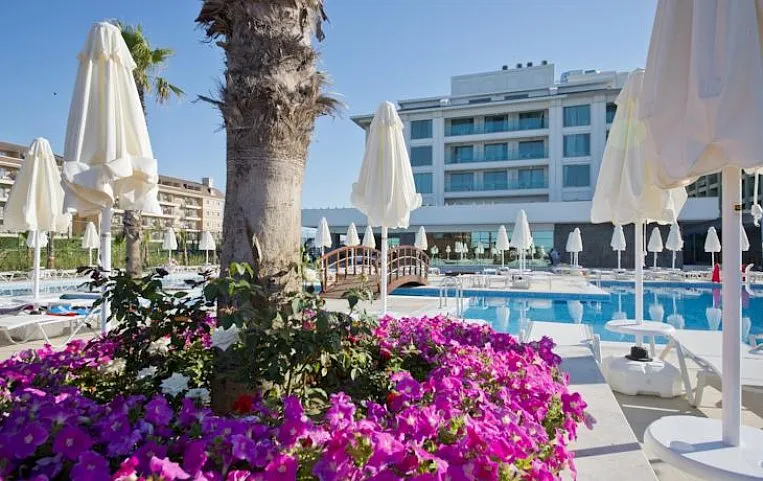 Dionis Hotel Resort & Spa 5*