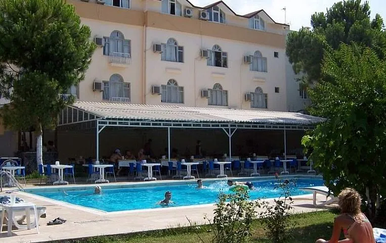 Konar Hotel 3*