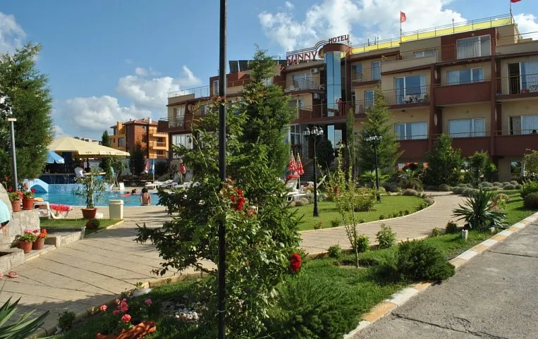 Sunny 3*