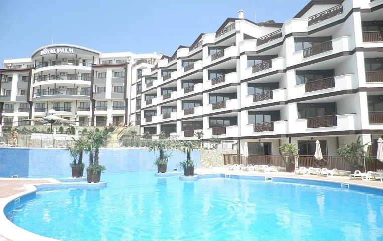 Royal Palm Apt 2*