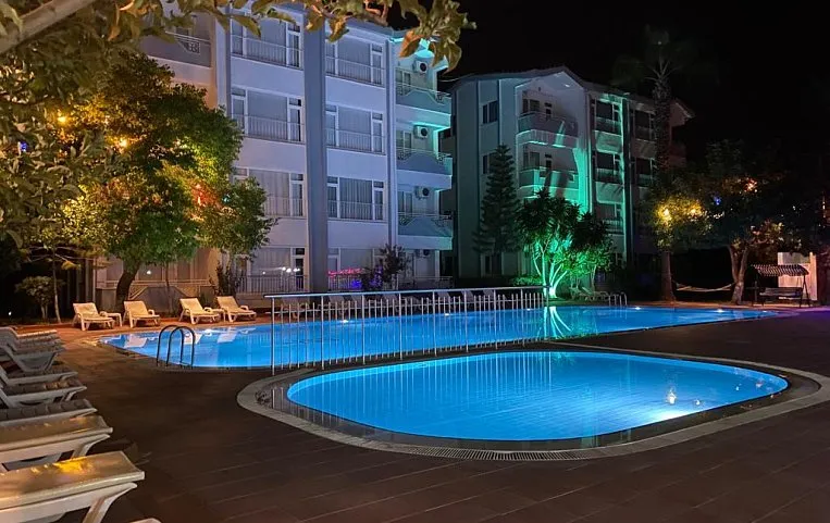 New Garden Side Hotel 3*