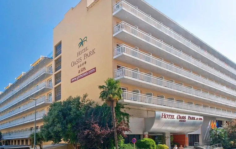 GHT Oasis Park & Spa 4*