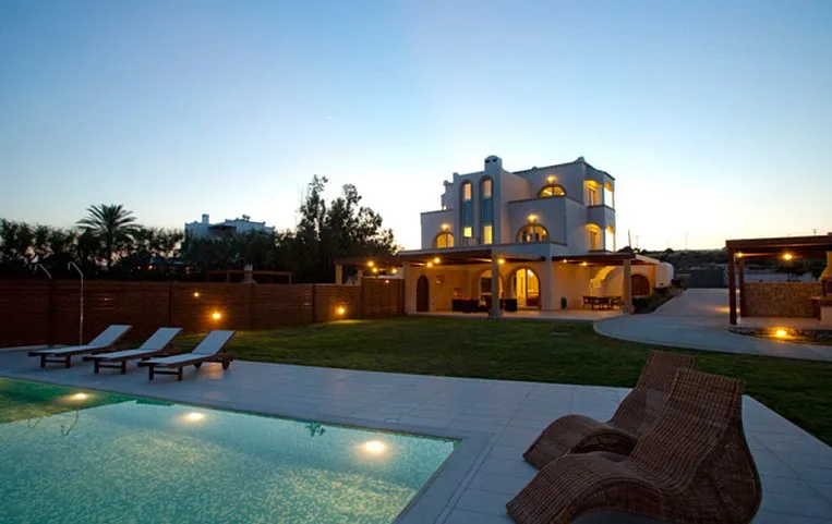Villas Kiotari Beach