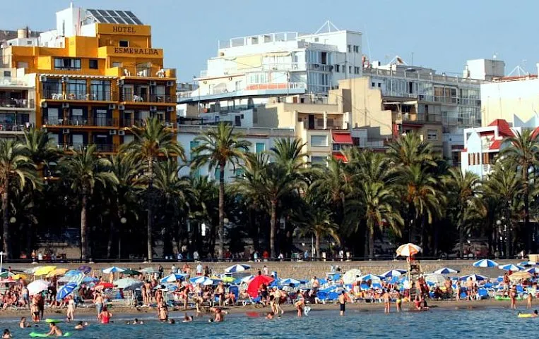 Esmeralda Beach Hotel 2*